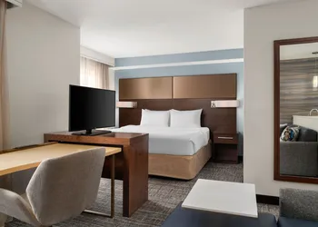 Residence Inn Milwaukee West hotel thumbnail 8