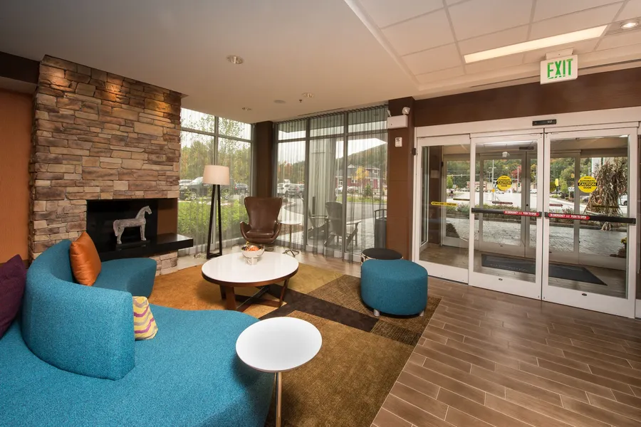 Fairfield by Marriott Inn & Suites Plymouth White Mountains hotel detail image 2