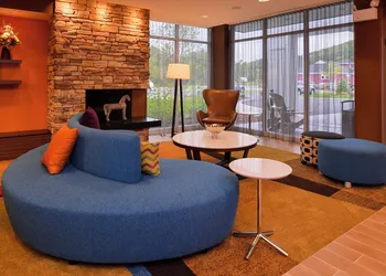 Fairfield by Marriott Inn & Suites Plymouth White Mountains hotel thumbnail 4