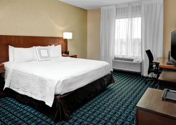 Fairfield Inn & Suites Lansing at Eastwood hotel thumbnail 5