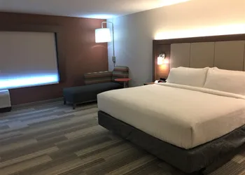 Holiday Inn Express & Suites Danville by IHG hotel thumbnail 3