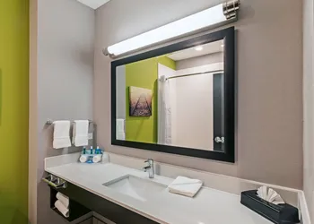 Holiday Inn Express & Suites Perryton by IHG hotel thumbnail 8