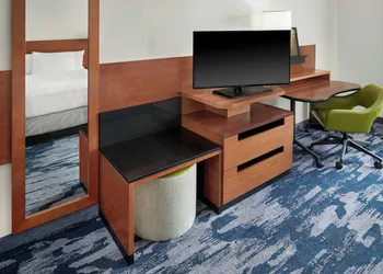 Fairfield Inn and Suites by Marriott Charlotte Airport hotel thumbnail 4