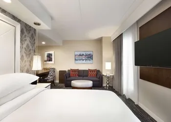 Embassy Suites by Hilton Atlanta NE Gwinnett Sugarloaf hotel thumbnail 5