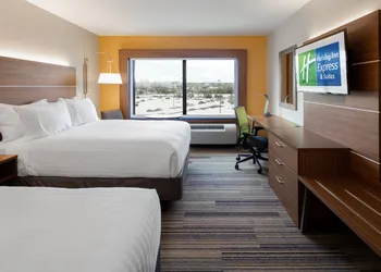 Holiday Inn Express & Suites East Peoria - Riverfront by IHG hotel thumbnail 3