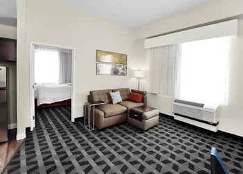 TownePlace Suites Grove City Mercer/Outlets hotel thumbnail 8