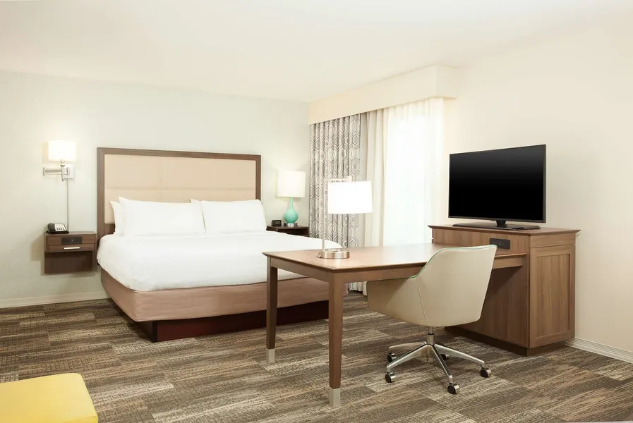 Hampton Inn & Suites Niles/Warren hotel detail image 6