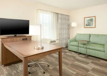 Hampton Inn & Suites Niles/Warren hotel thumbnail 7