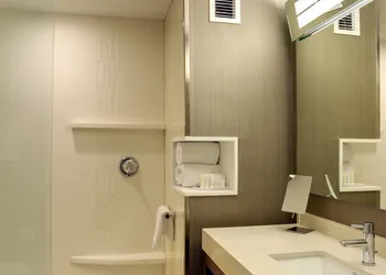 Courtyard by Marriott Columbus OSU hotel thumbnail 6