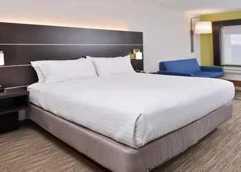 Holiday Inn Express & Suites Parkersburg East by IHG hotel thumbnail 6