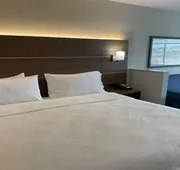 Holiday Inn Express & Suites Brenham South by IHG hotel detail image 7