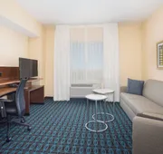 Fairfield Inn & Suites by Marriott Burlington hotel detail image 4