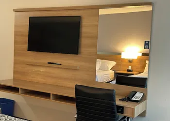 Microtel Inn & Suites by Wyndham Sudbury hotel thumbnail 7