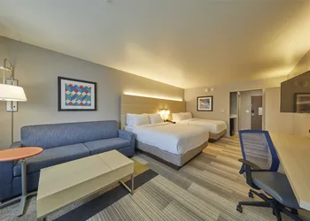 Holiday Inn Express & Suites Hermiston Downtown by IHG hotel thumbnail 5
