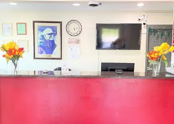 Budget Inn hotel thumbnail 3