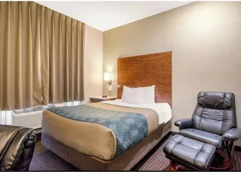 Albertan Inn hotel thumbnail 6