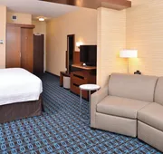 Fairfield Inn & Suites by Marriott Farmington hotel detail image 7