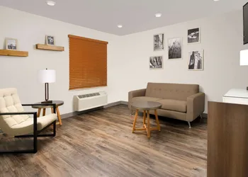 WoodSpring Suites Chicago Darien hotel thumbnail 2