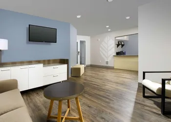 WoodSpring Suites Chicago Darien hotel thumbnail 3