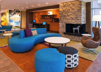 Fairfield Inn and Suites by Marriott Akron Stow hotel thumbnail 3