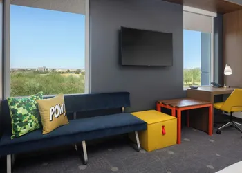 Aloft Wichita hotel thumbnail 4