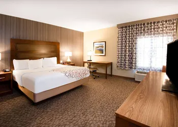 La Quinta Inn & Suites by Wyndham Durango hotel thumbnail 4