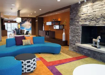 Fairfield Inn & Suites by Marriott Dickson hotel thumbnail 2