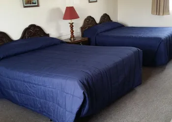 Tahitian Motor Inn hotel thumbnail 5