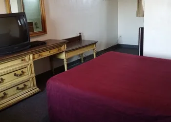 Tahitian Motor Inn hotel thumbnail 6