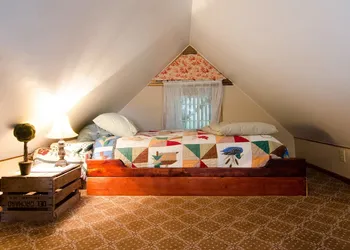 Lily Garden Bed and Breakfast hotel thumbnail 3