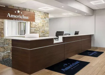AmericInn by Wyndham La Crosse Riverfront-Conference Center hotel thumbnail 4