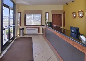 Pleasant Inn hotel thumbnail 3