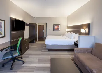 Holiday Inn Express & Suites Indianapolis NE - Noblesville by IHG hotel thumbnail 5