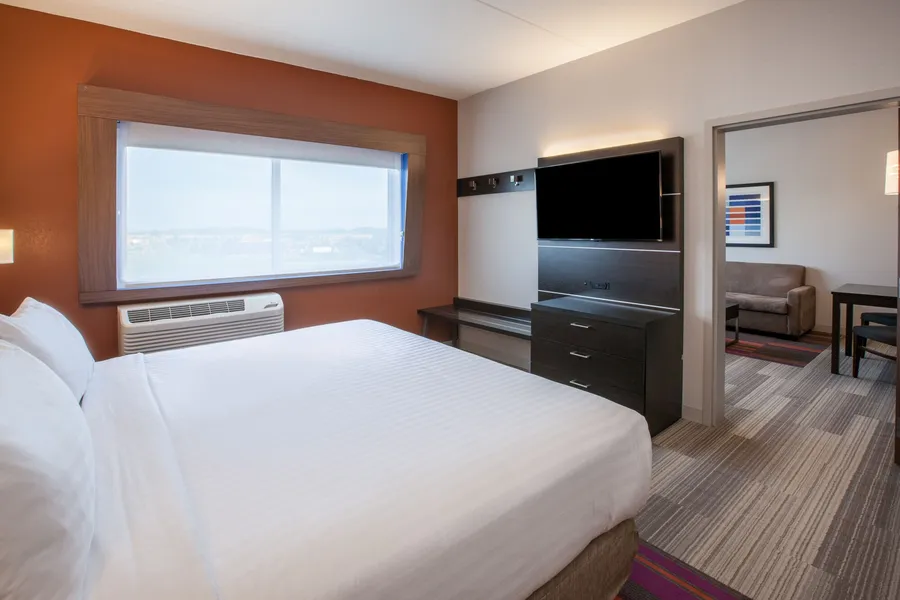 Holiday Inn Express & Suites Indianapolis NE - Noblesville by IHG hotel detail image 6