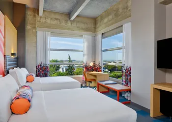 Aloft by Marriott Miami Airport hotel thumbnail 5