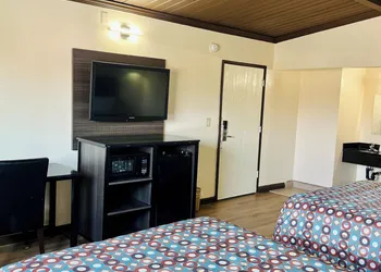 Del Aire Inn LAX hotel thumbnail 7