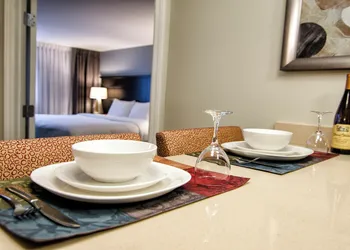 Staybridge Suites Marquette by IHG hotel thumbnail 4