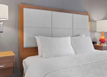 Hampton Inn & Suites Columbus Scioto Downs hotel thumbnail 5