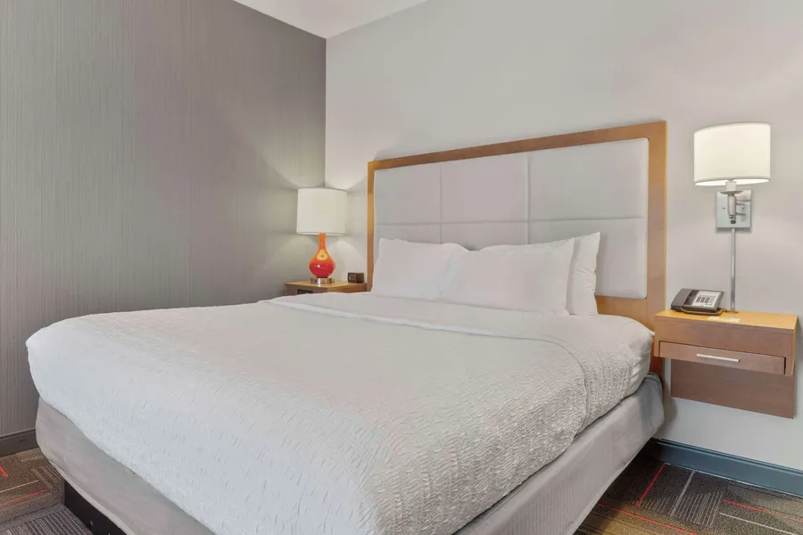 Hampton Inn & Suites Columbus Scioto Downs hotel detail image 6