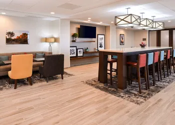Hampton Inn El Centro hotel thumbnail 2