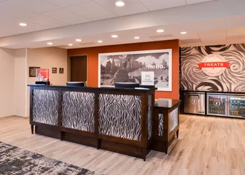 Hampton Inn El Centro hotel thumbnail 5