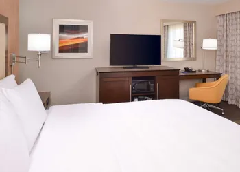 Hampton Inn El Centro hotel thumbnail 6