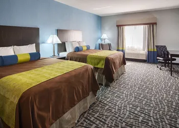 Best Western Plus Lonestar Inn & Suites hotel thumbnail 7