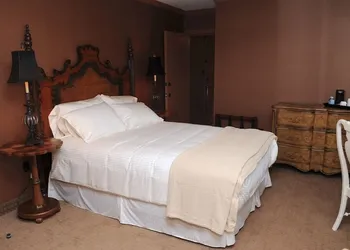 The Beaumont Inn hotel thumbnail 5