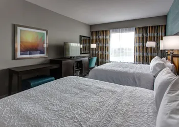 Hampton Inn & Suites Wichita/Airport hotel thumbnail 8