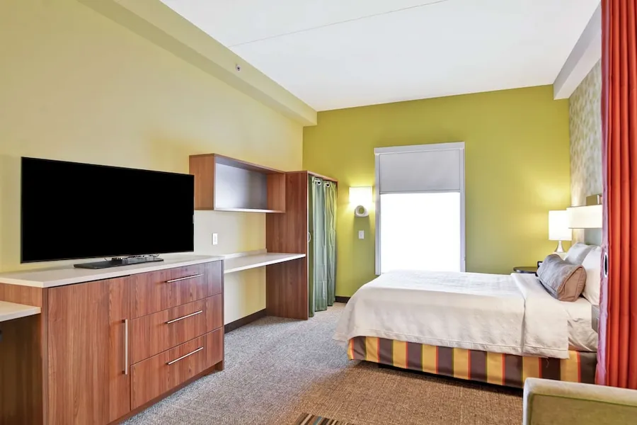 Home2 Suites by Hilton Charlotte Airport hotel detail image 6