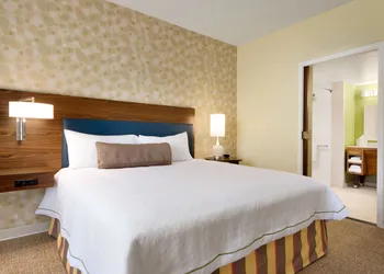 Home2 Suites by Hilton Cleveland Beachwood hotel thumbnail 6