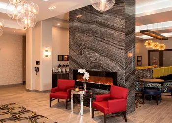 Hampton Inn & Suites by Hilton Thunder Bay hotel thumbnail 4