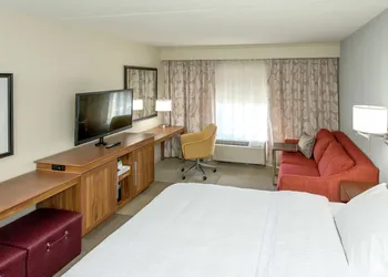 Hampton Inn & Suites by Hilton Thunder Bay hotel thumbnail 6