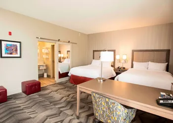 Hampton Inn & Suites by Hilton Thunder Bay hotel thumbnail 7